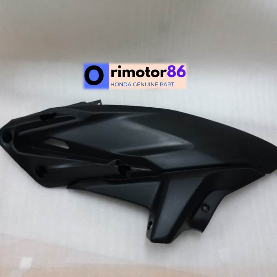 Cover R Body Vario 125 Fi Old Cover Sambungan Bodi Kanan Belakang Vario 125 Cover Bodi Kanan ORI AHM