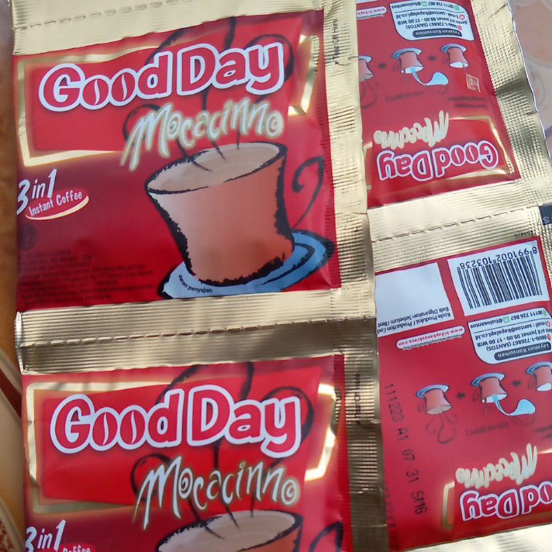 GOOD DAY MOCCACINO 3in1 Kopi Instan Sachet 20 Gram Renceng ( ISI 5 10 )