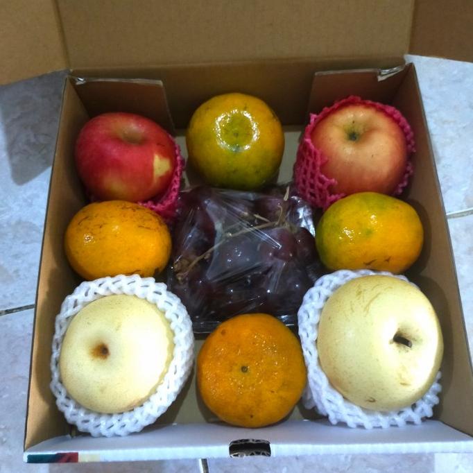 

Sale!!! Ibaza Mix Fruitsbox 203 - Paket Hampers Buah Anggur+Apel+Pear+Jeruk - Paling Diminati