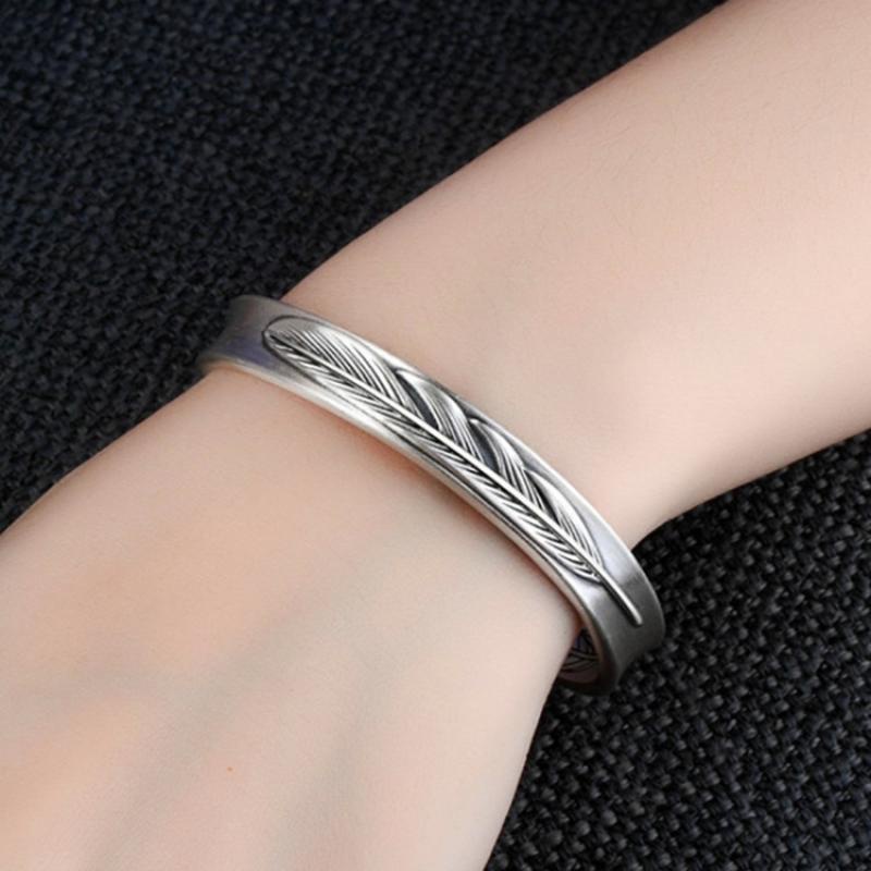 Casual Retro Features English Feather Bracelet Metal Personality Adjustable Opening Talisman Fashion Party Jewelry Gift