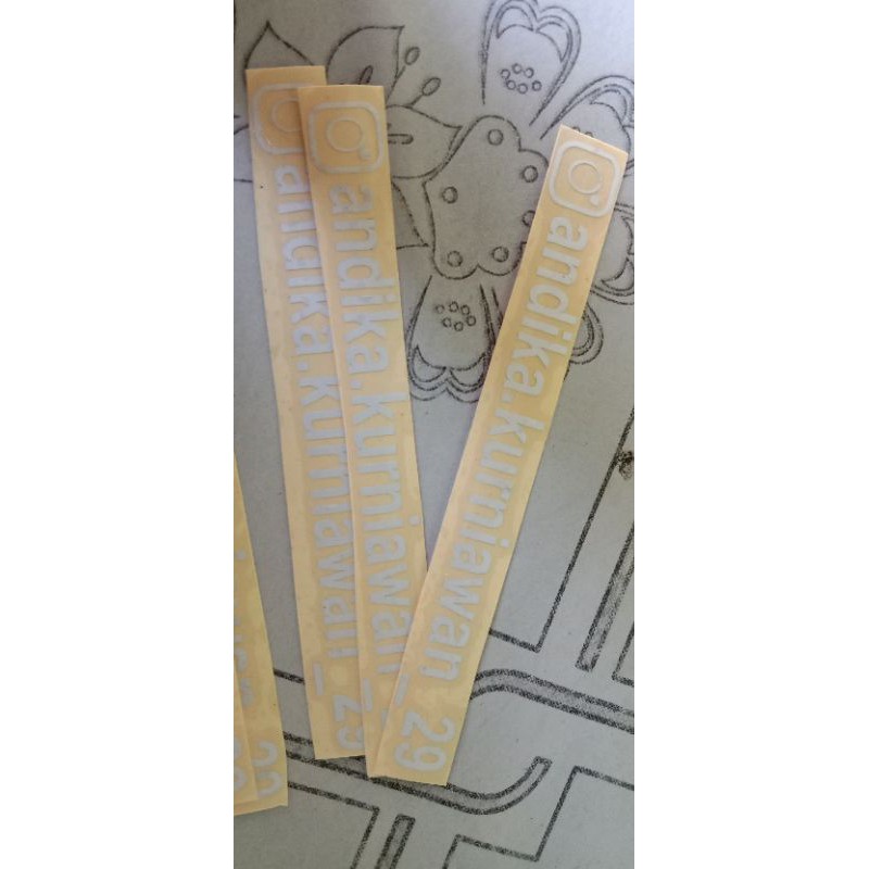 

cuting stiker