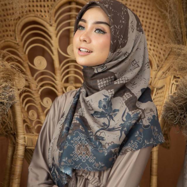 Iswara Scarf color Dahayu by Wearing Klamby