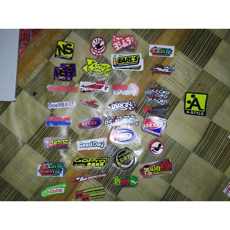 

Stiker kecil