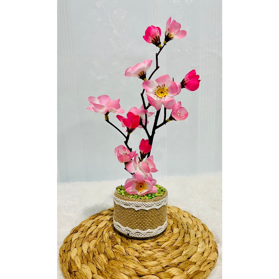 Bunga Sakura Artifisial Dengan Pot Goni Lucu
