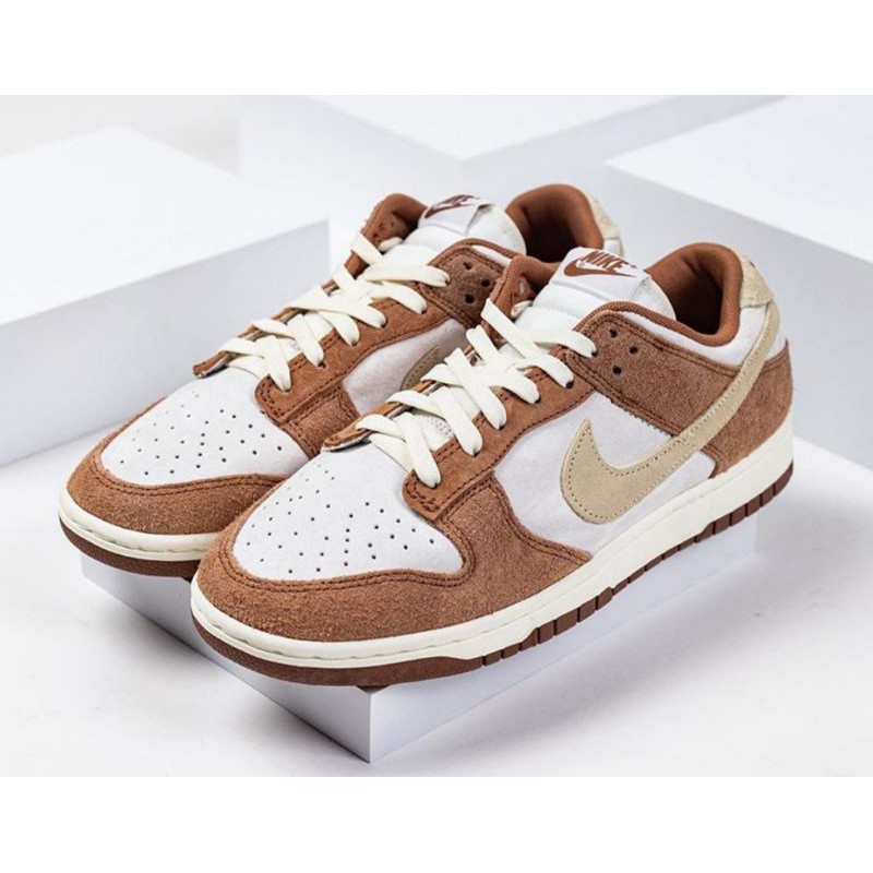 white and tan dunks