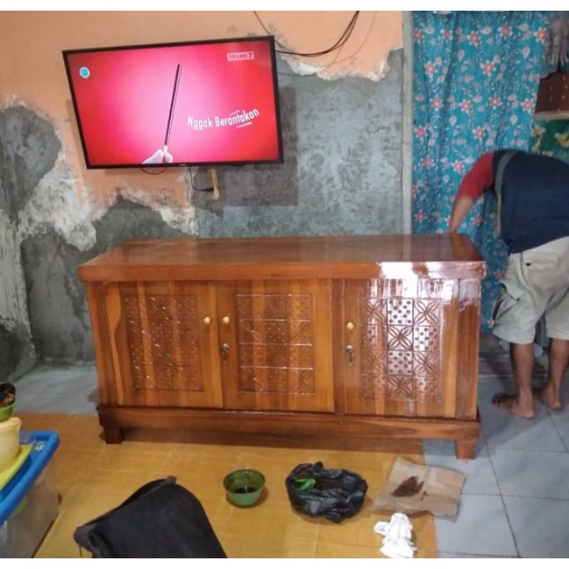 bufet tv minimalis jati 3 pintu