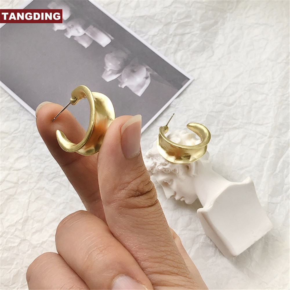 【COD Tangding】Retro C- Style Earrings Gold Color Open Size Korea New Fashion Earstuds