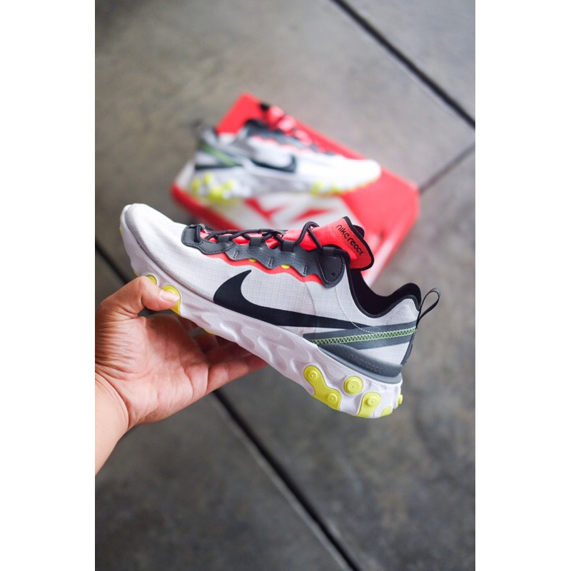 NIKE REACT ELEMENT 55 SE BNIB “pure platinum”