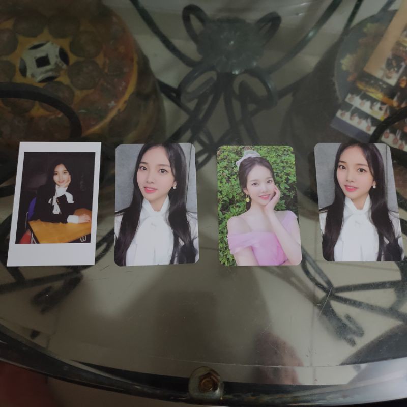 [OFFICIAL] Weeekly "We Are" - Lee Soojin Photocard/Polaroid