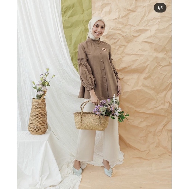 Aurora Blouse by wearing klamby