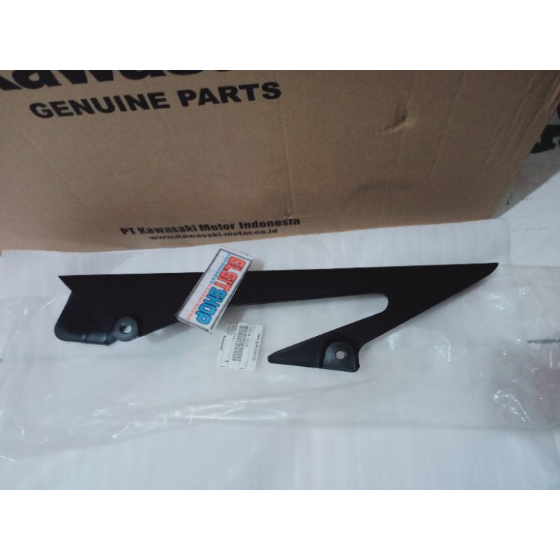 TUTUP RANTAI NINJA250 KARBU