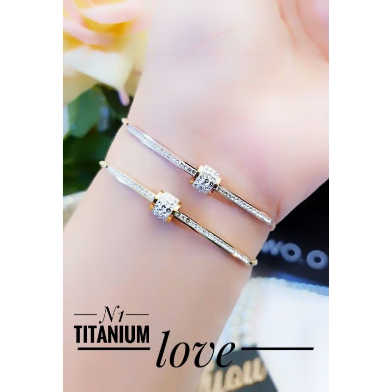 Gelang Titanium Wanita 14s