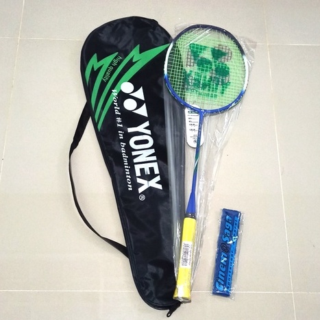 Raket Bulutangkis Yonex dan Tas