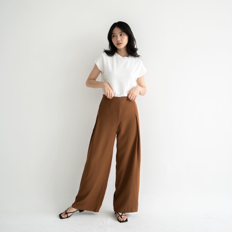 Beige Studio - Sumi Pants / Celana Panjang High Waisted Cullote Wanita