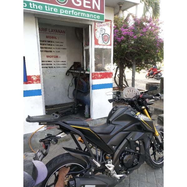 Breket shad top box xabre