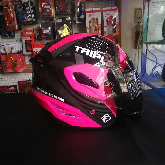 HELM GM FIGHTER TRIPLE PINK GLOSSY