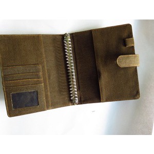 

Diskon Agenda / Note / Binder Jeans Classic Brown Ring 20 Limited