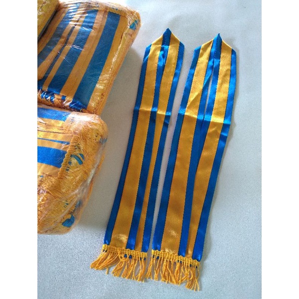 Samir Wisuda Warna biru kuning dan kuning biru