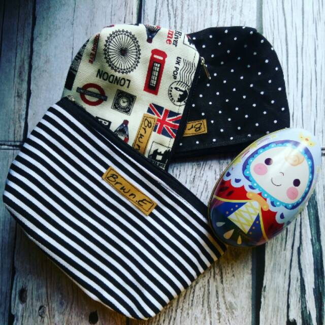 

Pencilcase (stipped-polkadot-london)