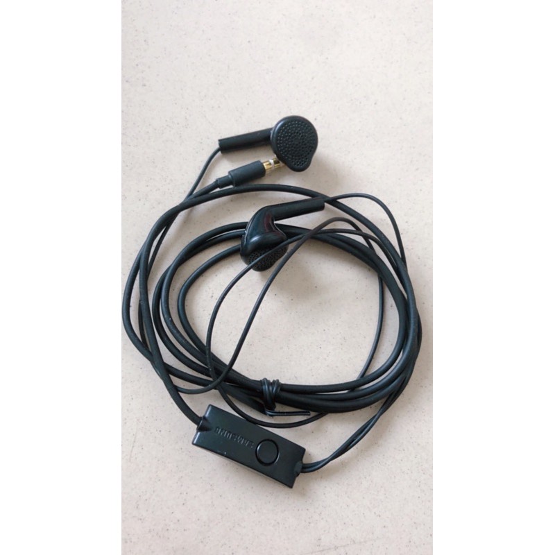 HEADSET HANDSFREE SAMSUNG J1 ACE AND All SAMSUNG ORIGINAL (HITAM)