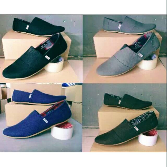 sepatu slip on tom