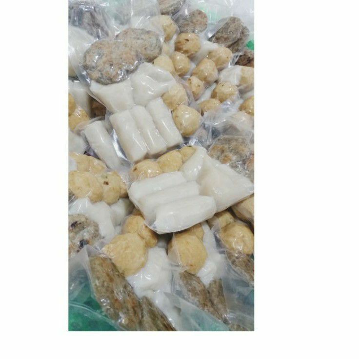

Pempek Campur isi 10 plus cuko 1 botol ( kulit, adaan, kapsel, lenjer)