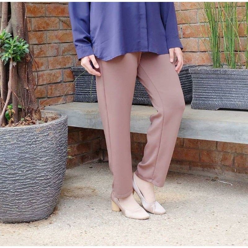 Aulia - Celana Basic Pants Luna//Celana Luna Scuba Ukuran Standar