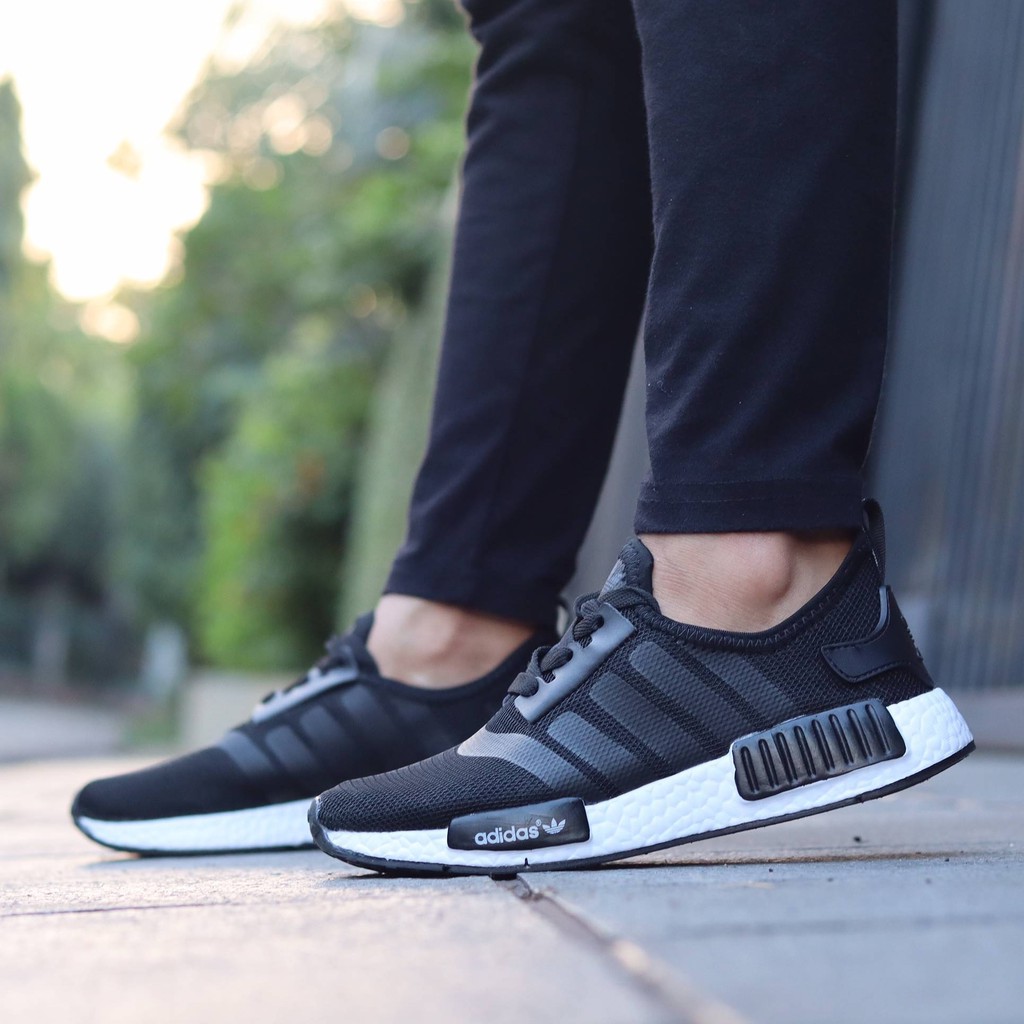 TERMURAH Adidas NMD R1 Black White