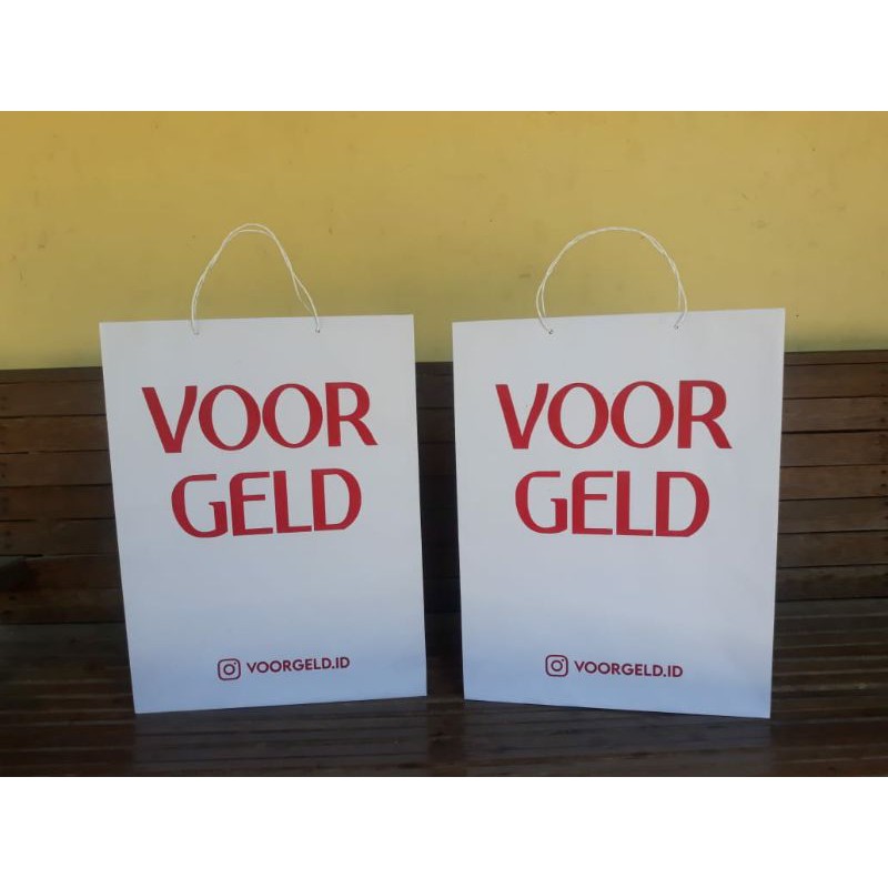 

PAPERBAG KRAFT PUTIH JUMBO