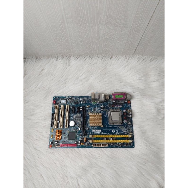 Paket Motherboard Gigabyte GA-8I945PLGE-RH LGA 775 + Processor Dual core E5800