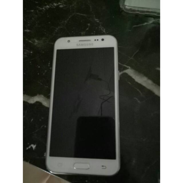 Samsung galaxy j5