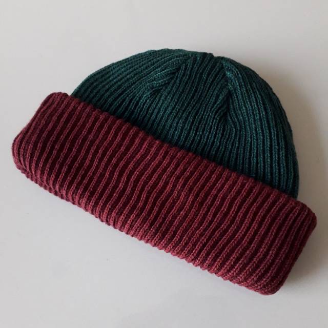 (New drop) beanie hat 2 tone dark green+maroon/kupluk rajut 2 warna bolak balik/kupluk pendek beanie