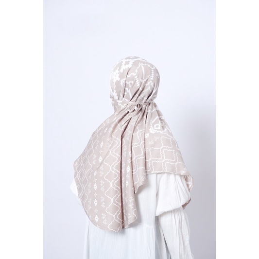 Bergo Motif Etnik