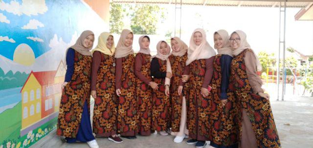 Maura Couple - Sania Ruffle Batik Couple Ori Ndoro Jowi Garansi Termurah Shopee -  Batik Modern Solo