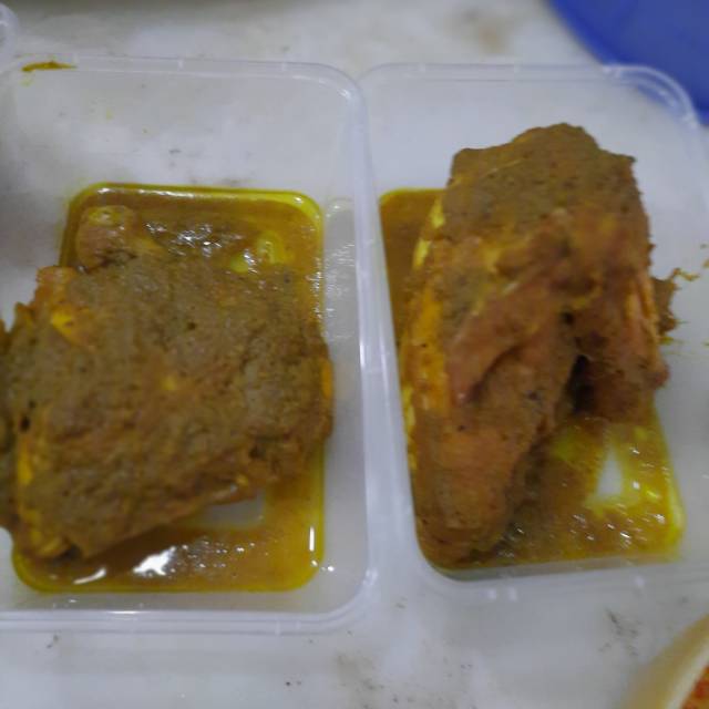 

Ayam bumbu kuning