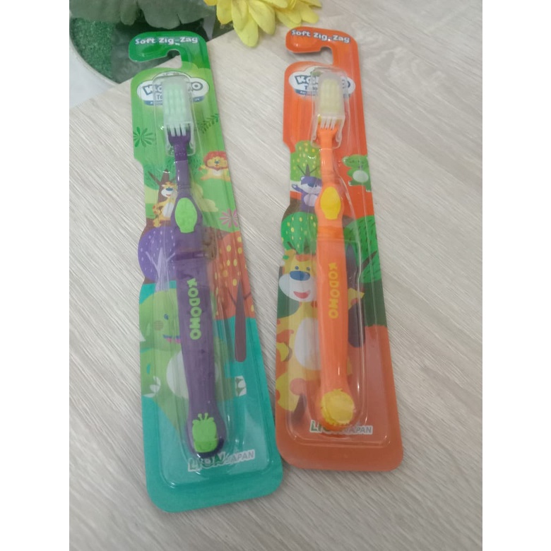 Kodomo Sikat Gigi Anak Regular &amp; Zigzag