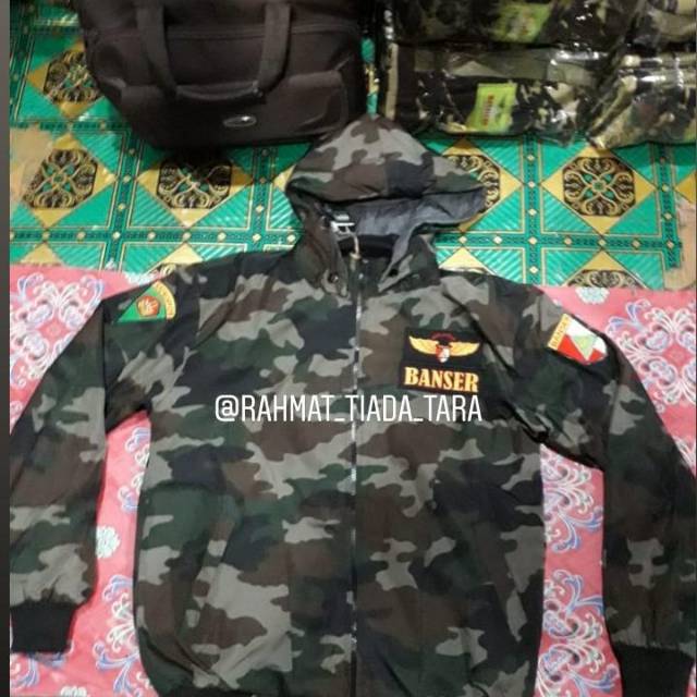 jaket parasit bolak balik