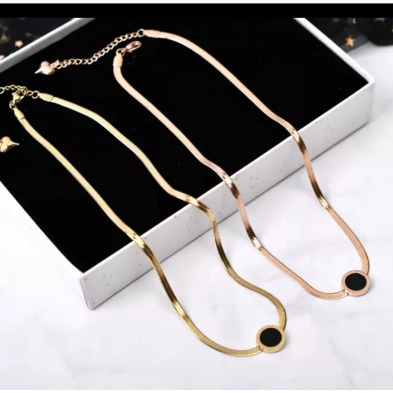 Bayar Di tempat/kalung Titanium pipih rose Gold Liontin mata Bulgari Anti Karat/ Accesories fashion 