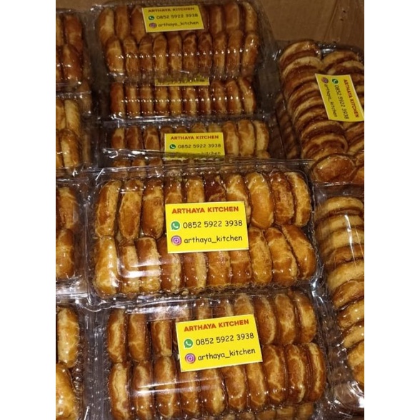 

Kue Kacang by Arthaya Kitchen