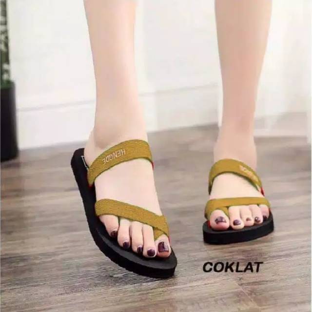 Wedges Sandal Wanita HENGDE