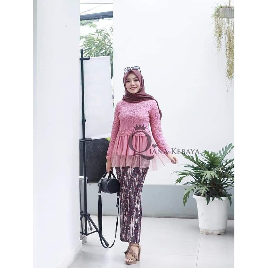 set kebaya brukat qiana kombinasi trendy