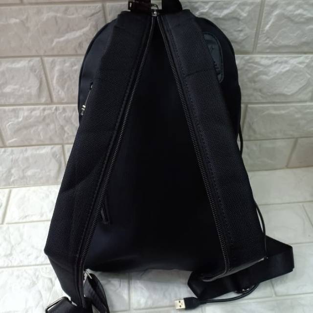 Tumi 2 in 1 Slingbag n Ransel