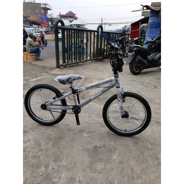 Sepeda Senator Lycan Terbaru