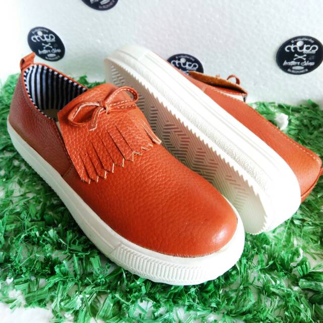 Sepatu kulit wanita sepatu garutan