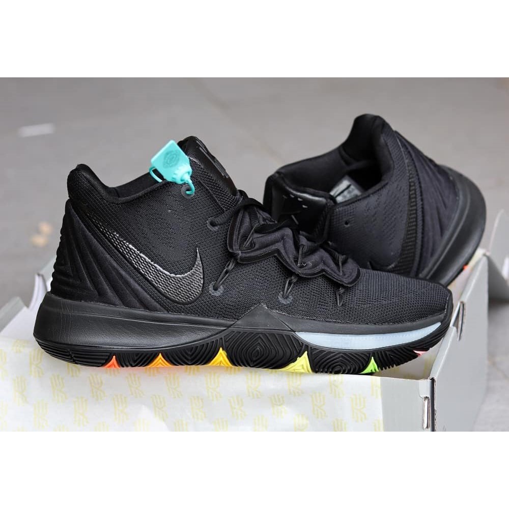 kyrie black 5