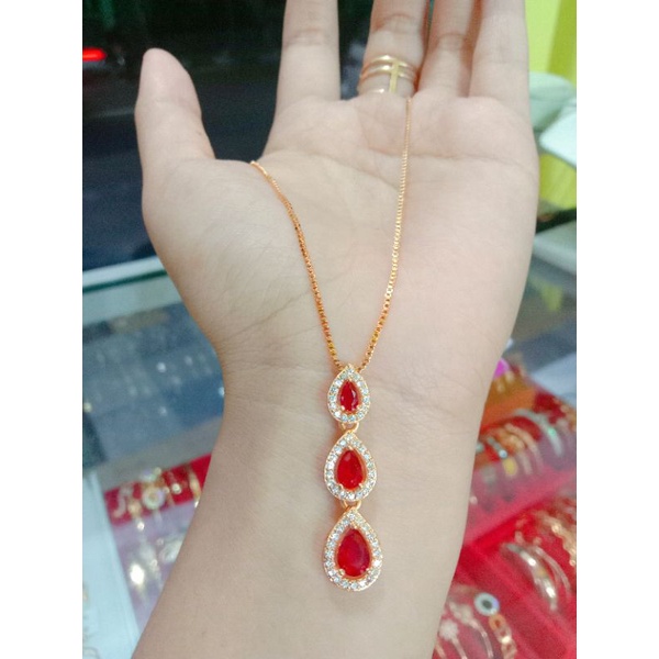 KALUNG SUSUN DIAMOND LOOKS PERMATA MERAH ANTI KARAT