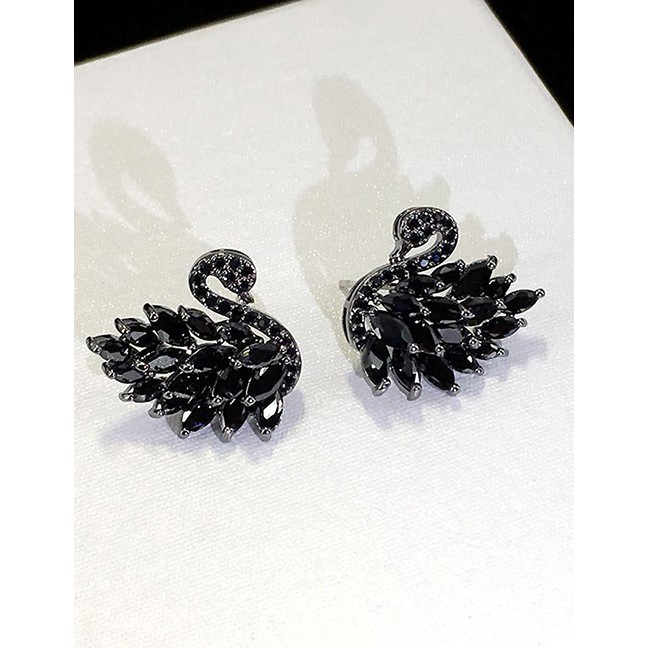 LRC Anting Tusuk Fashion Sterling Needle Swan Diamond Stud Earrings F5031X