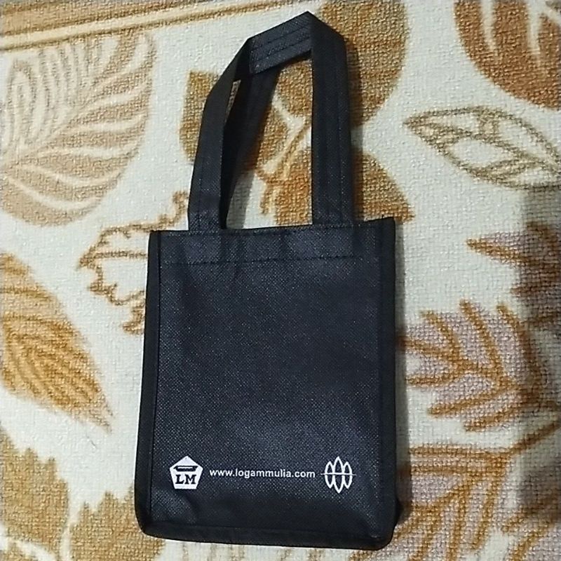 

goodie bag butik,tas kain bonus logam mulia emas 24k