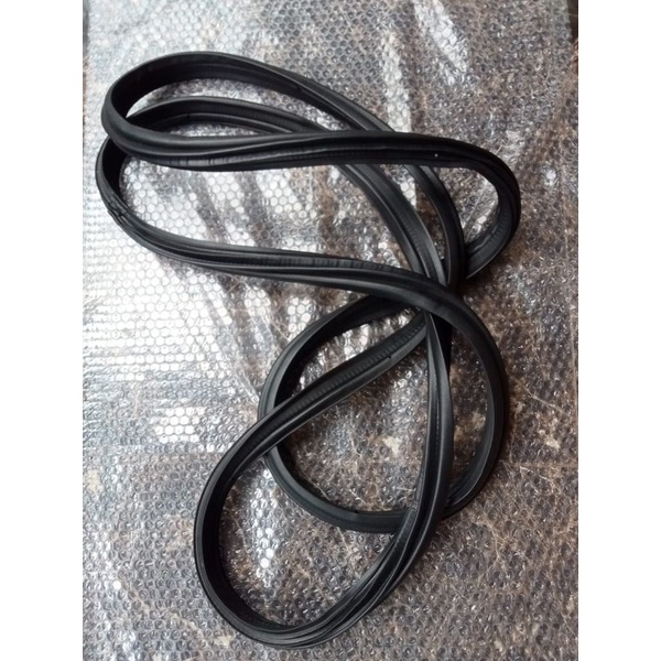 karet pintu bagasi mobil kijang kapsul efi lgx original