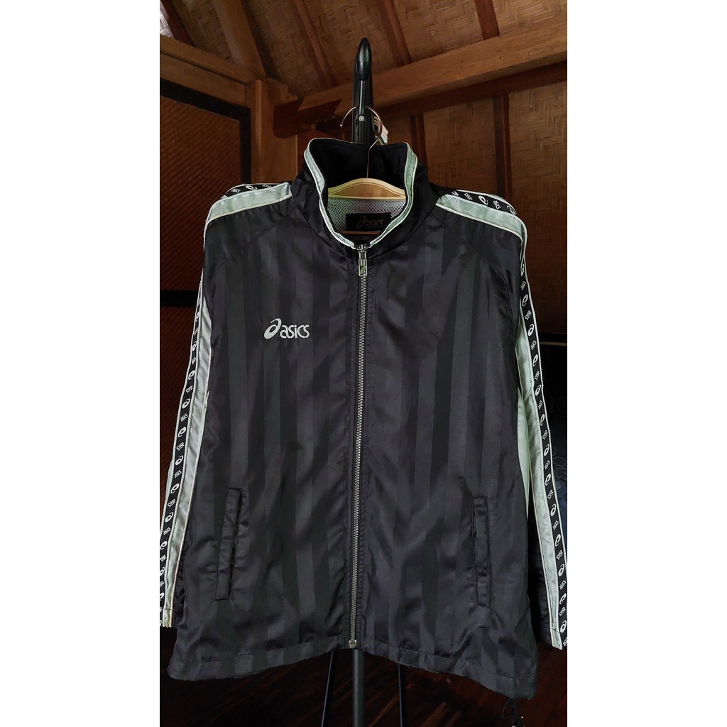 jaket outdoor jaket asics jaket running jaket hiking jaket asics second jaket second branded